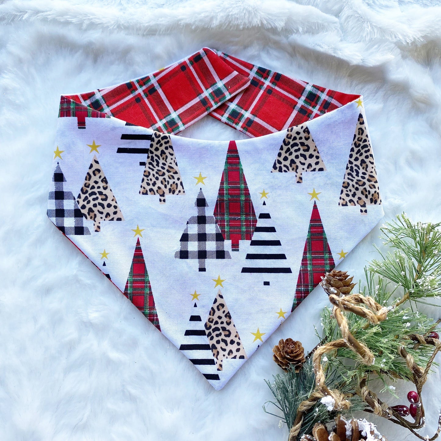 New! Christmas Dog bandana, Christmas tree Dog bandana, Snap on Bandana, Matching hair-bow, Bow and Bandana, Hair Scrunchies, red plaid