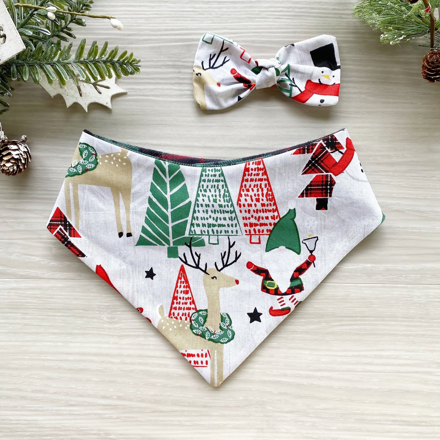 Christmas Dog bandana, Pine tree and deers