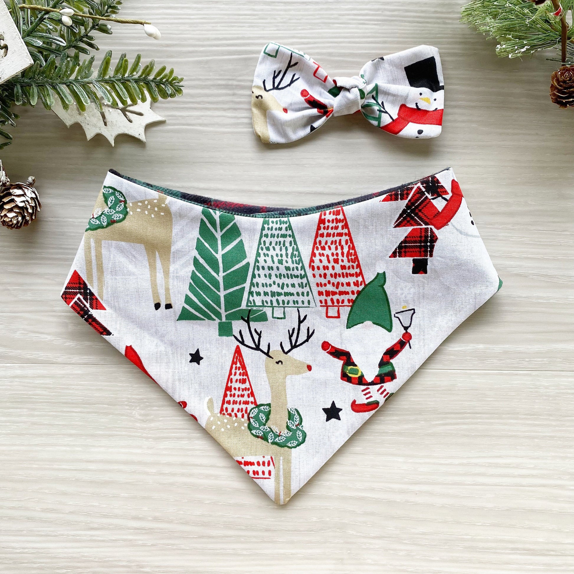 Christmas Dog bandana, Pine tree and deers