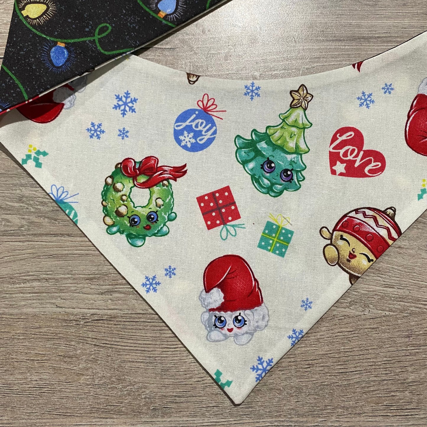 New! Christmas Dog Bandana, Christmas Light, Ornament cartoons, reversible bandana, pompom bandana, pet bandana,