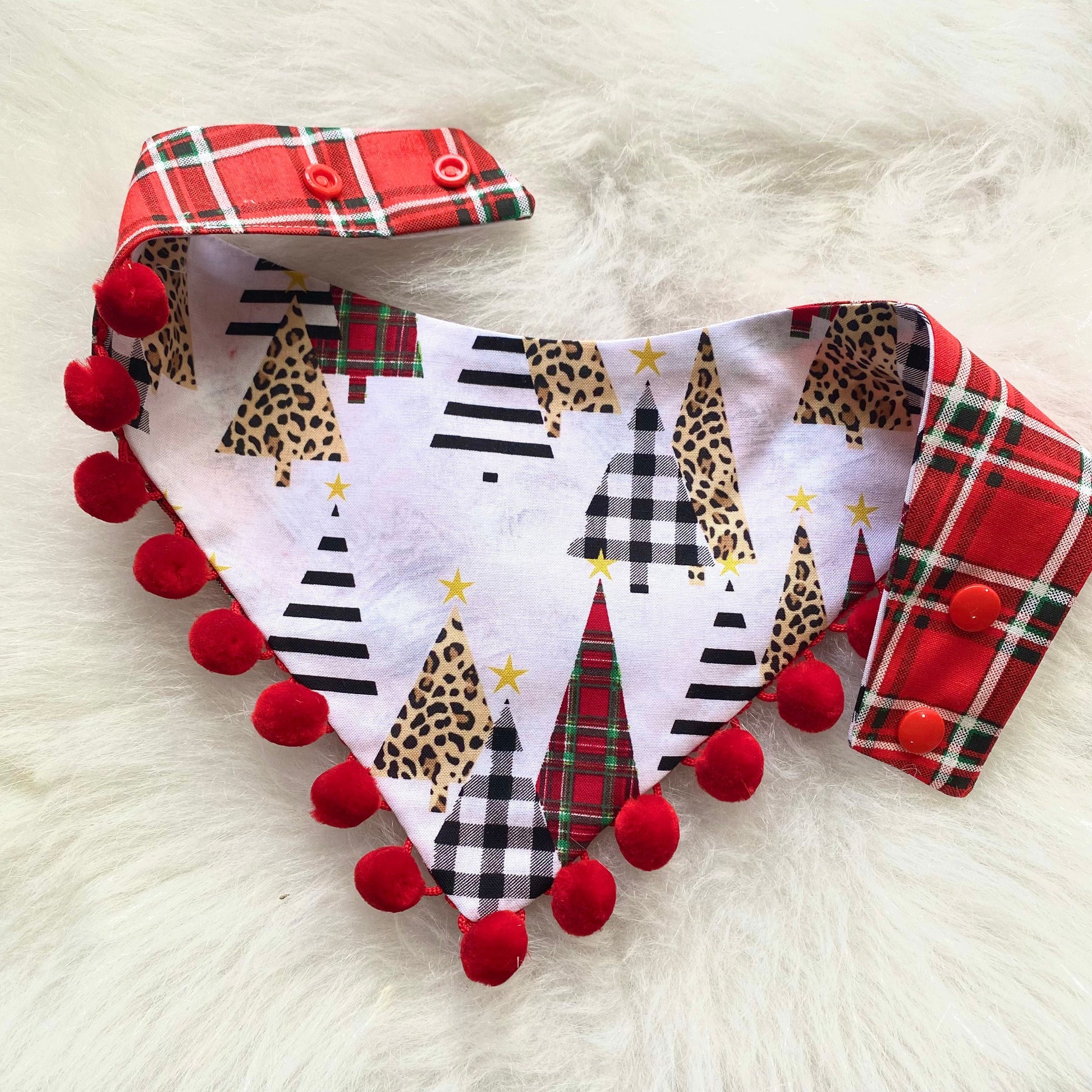 New! Christmas Dog bandana, Christmas tree Dog bandana, Snap on Bandana, Matching hair-bow, Bow and Bandana, Hair Scrunchies, red plaid