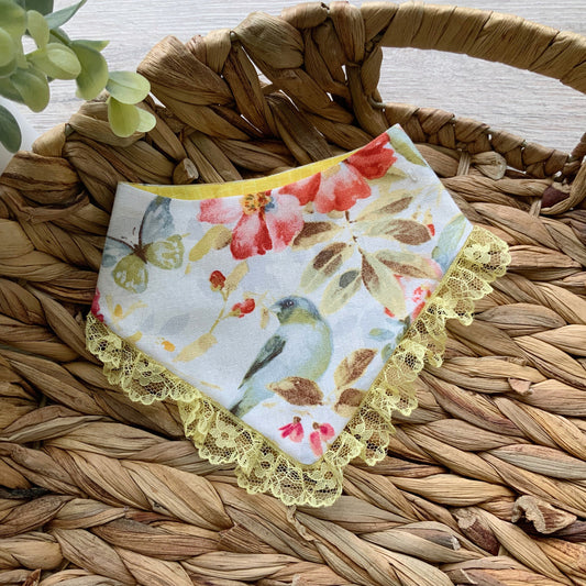 Spring Dog bandana with lace, Yellow Floral Snap on Bandana, Matching hair-bow, Spring and summer pet accessories, Puppy gift, personalized