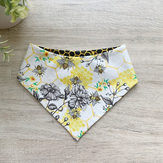 New! Summer Dog bandana, honey comb Bee Dog bandana, Snap on Bandana, Matching hair-bow, Bow and Bandana, Spring bandana, scarf for dog