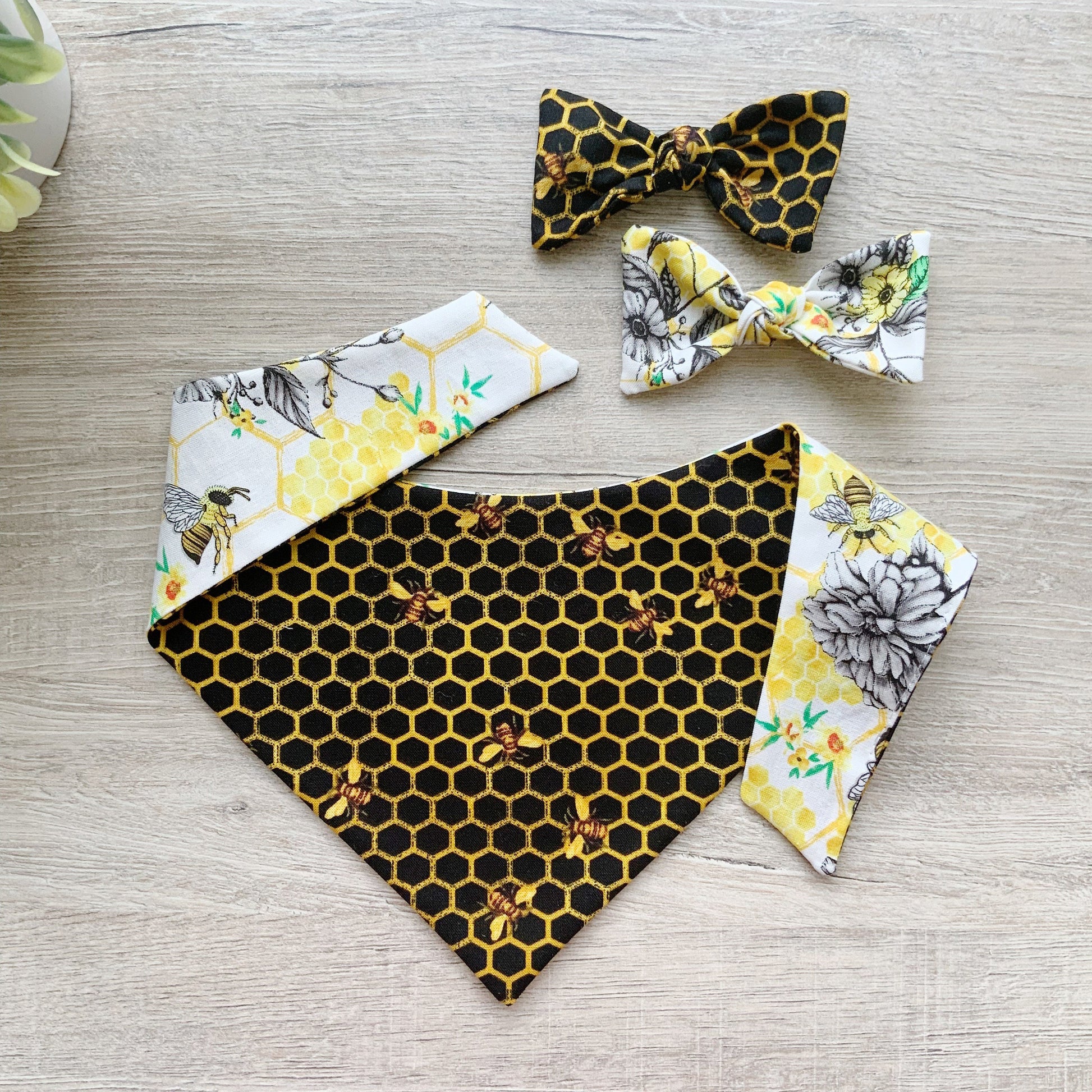 New! Summer Dog bandana, honey comb Bee Dog bandana, Snap on Bandana, Matching hair-bow, Bow and Bandana, Spring bandana, scarf for dog