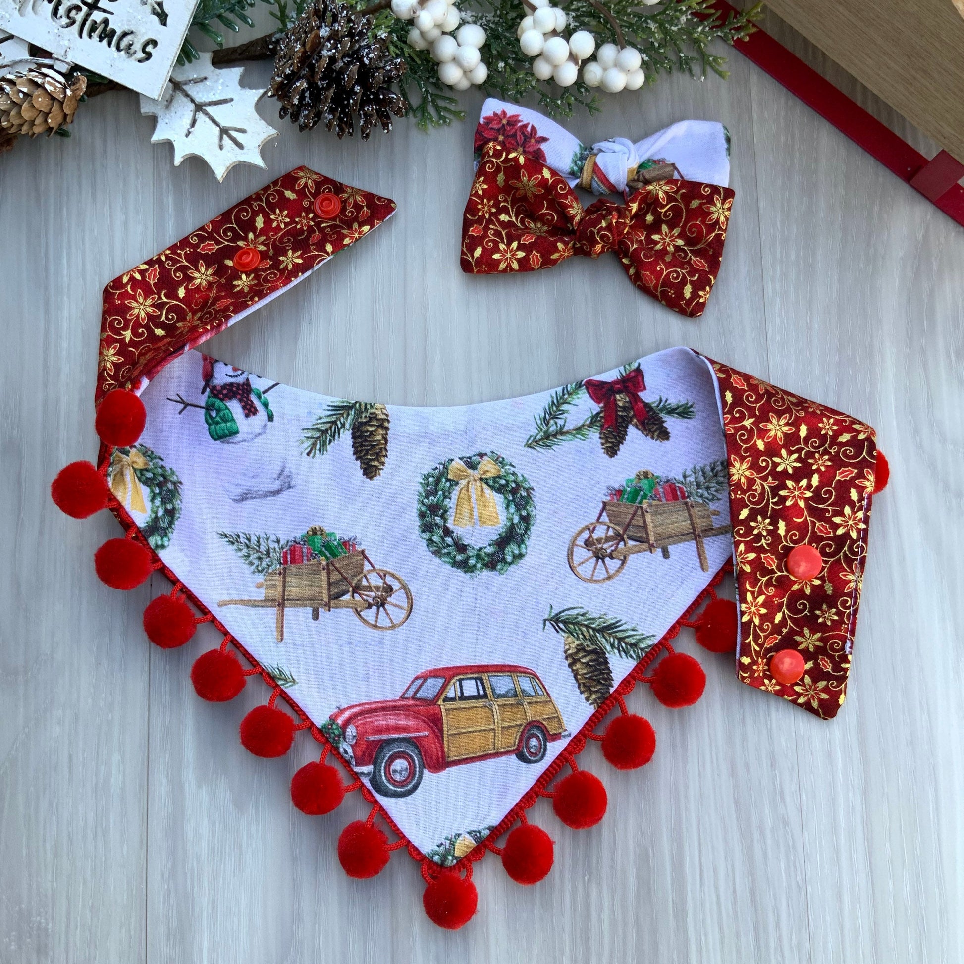 Christmas dog Bandana ???