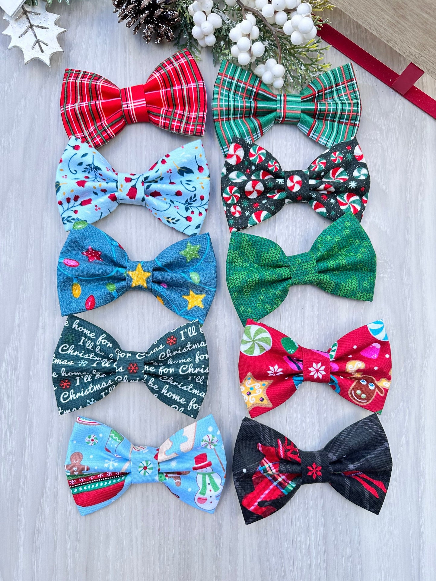 Christmas Dog bowtie