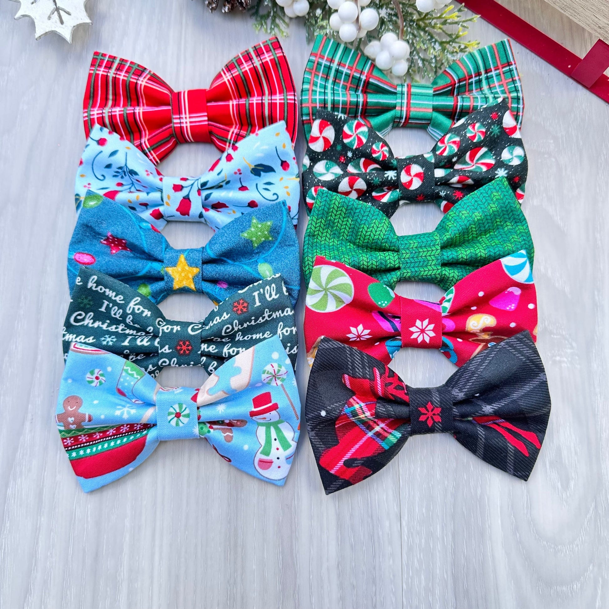 Christmas Dog bowtie