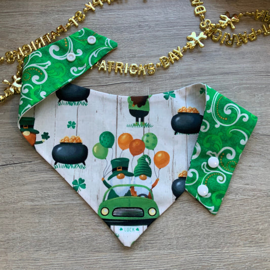 Patrick Dog Bandana, Pot of gold