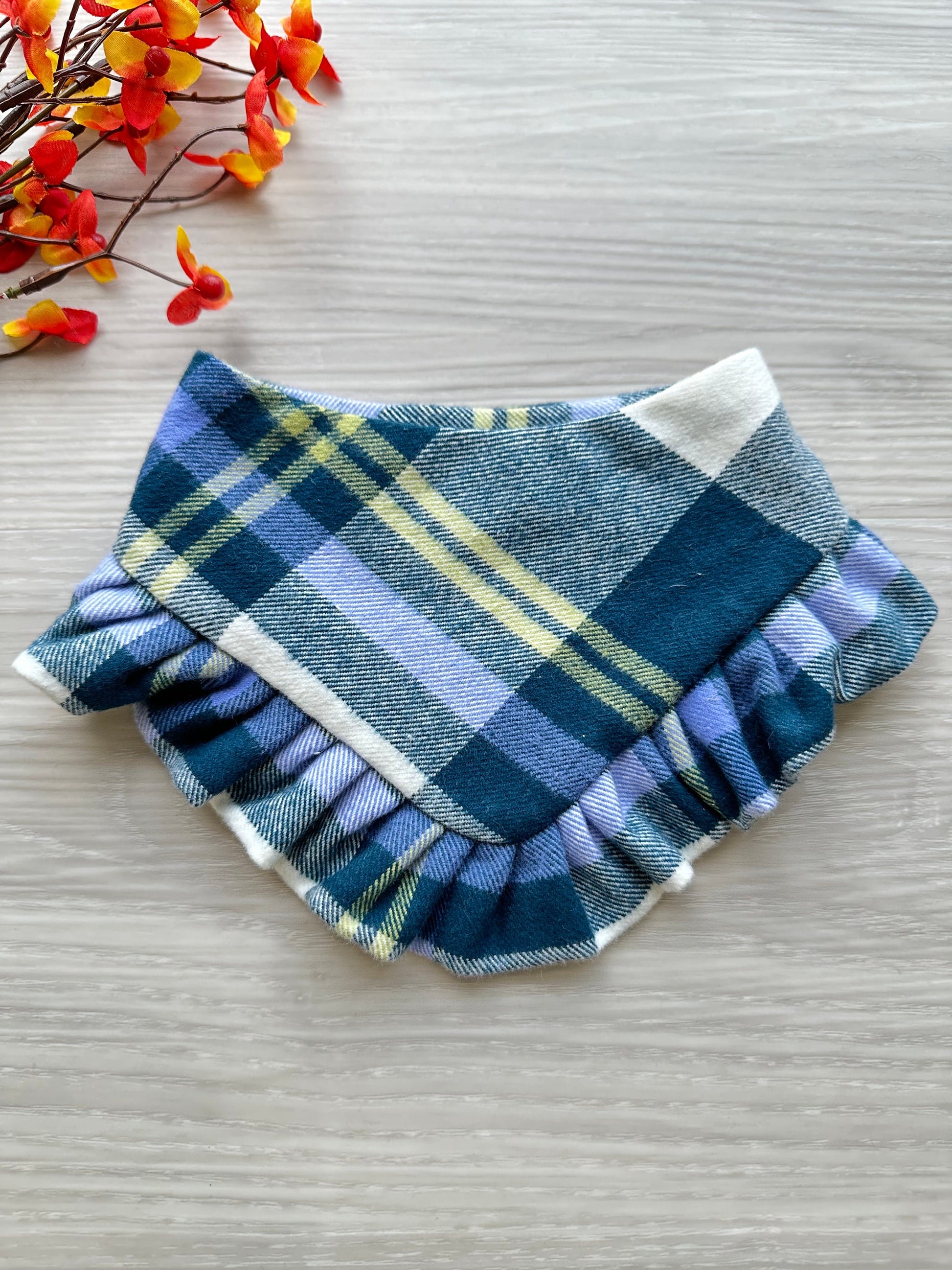 Navy/yellow Blue/White Plaid snap on dog bandana, fall dog bandana, Autumn dog bandana, ruffle trim dog bandana, girl dog bandana,