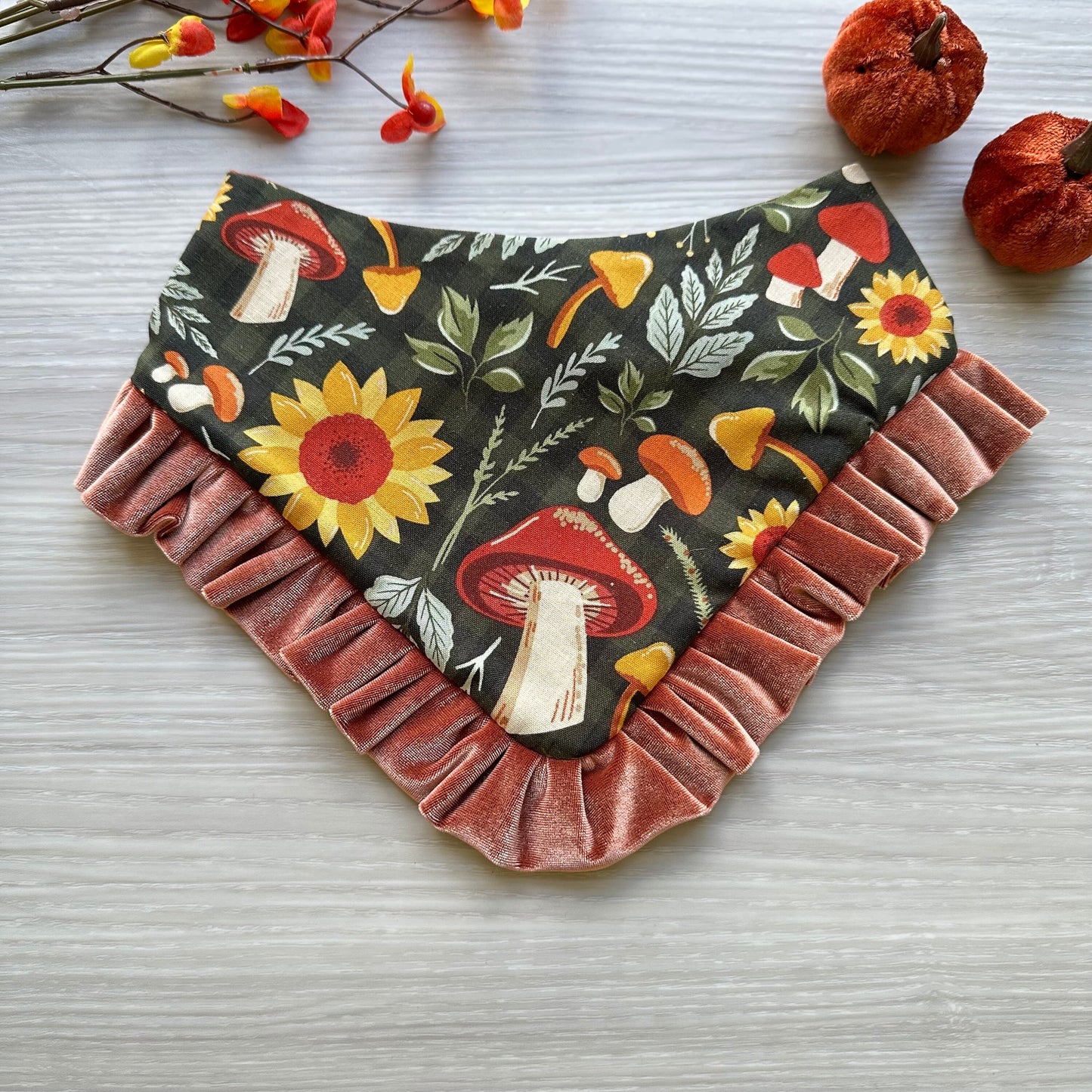 Mushroom with velvet Ruffled, Fall Dog Bandana, snap on dog bandana, Autumn dog bandana, ruffle trim dog bandana, girl dog bandana, Rust