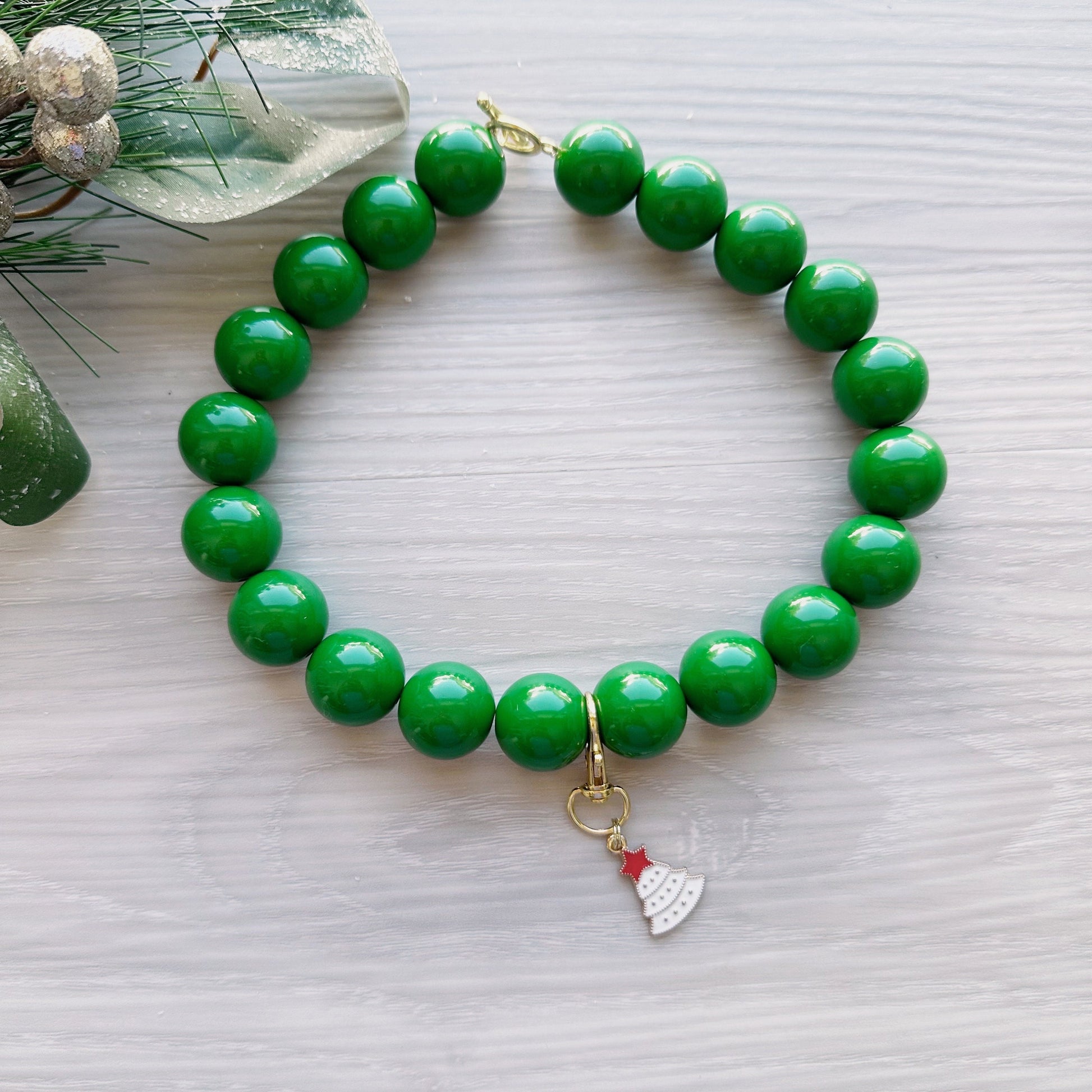 Christmas Dog Necklace, 20mm Beaded Pet collar, slip on with stretchy cord