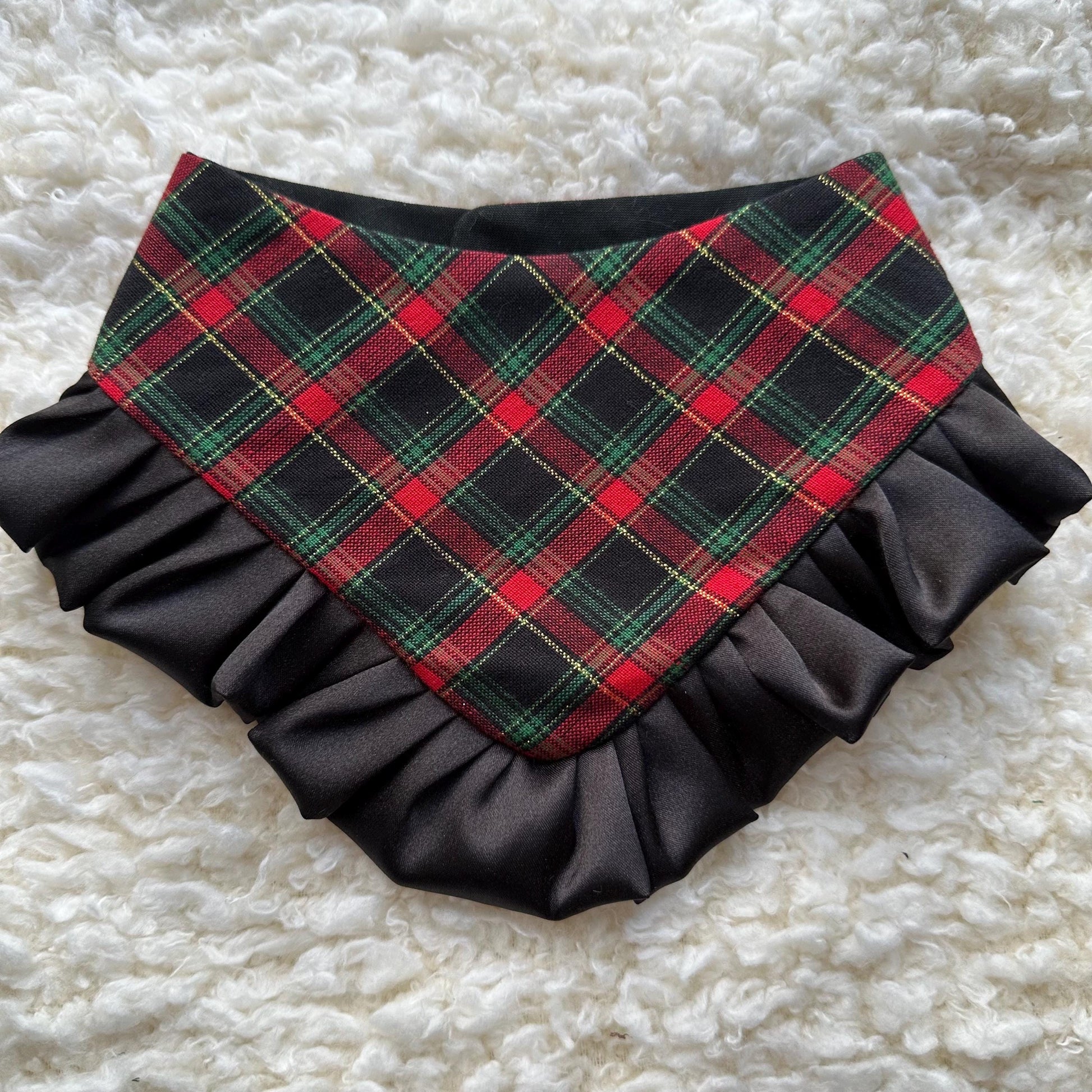 Christmas Black Green and Red Plaid W/Ruffles Dog bandana, Lumber jack plaid colors, Bandanas for dogs and cats, girly scarf for christmas
