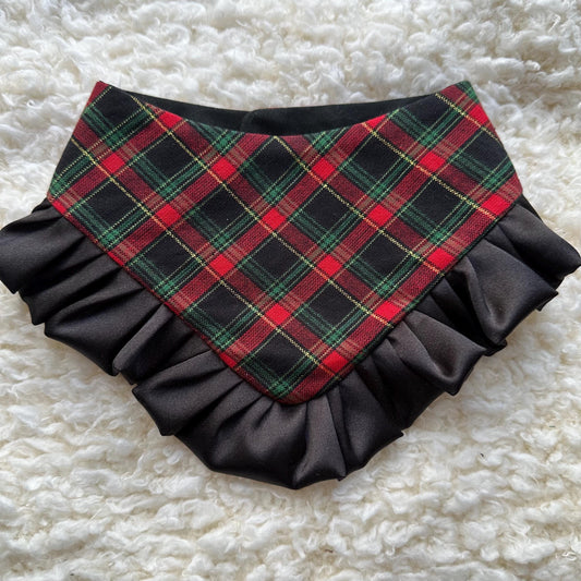 Christmas Black Green and Red Plaid W/Ruffles Dog bandana, Lumber jack plaid colors, Bandanas for dogs and cats, girly scarf for christmas