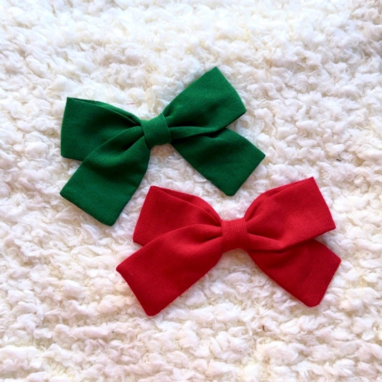 Christmas hair bows, holiday hair clip for dogs, alligator clip, french barrette, Dog accessories, winter dog hair bows