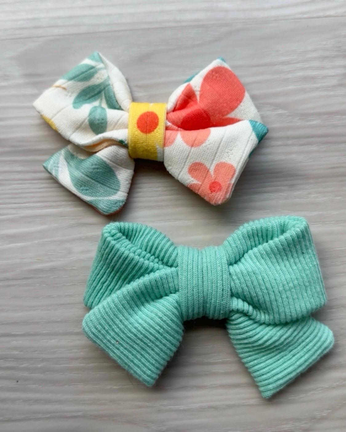 Spring dog hair bow, Puppy hair bow, girl dog bow, hair clip for dogs, alligator clip, french barrette clip, Pet hair clips, dog bows